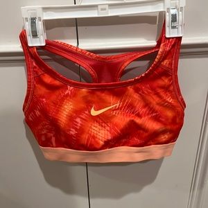 nike sports bra. youth large